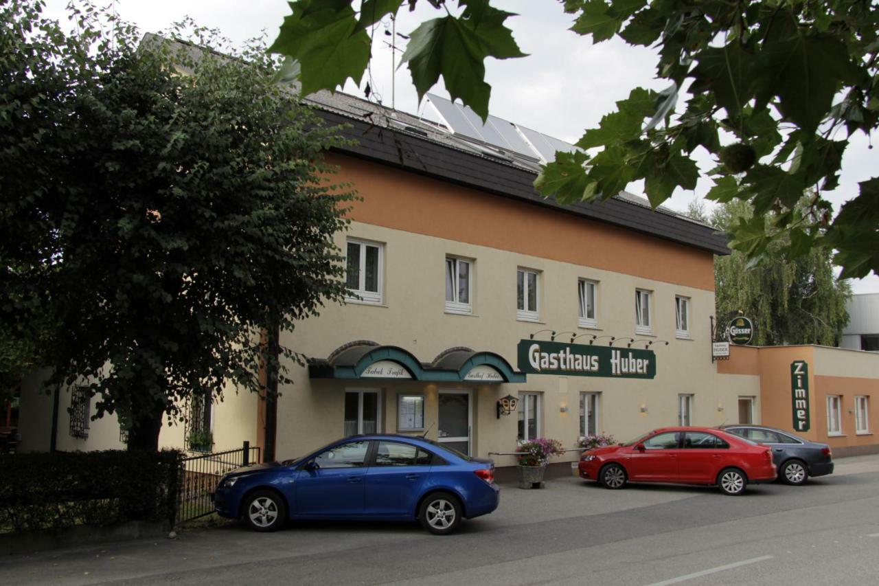 Gasthof Huber Wels Exterior photo
