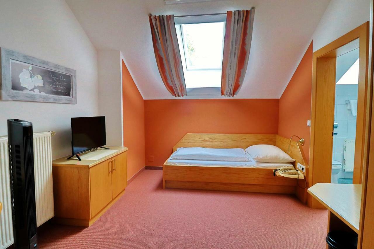 Gasthof Huber Wels Exterior photo